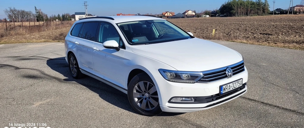 Volkswagen Passat cena 45300 przebieg: 180847, rok produkcji 2016 z Frampol małe 67